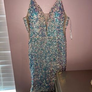 Size 10 Cinderella Divine mini dress